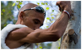 serious-muscles-by-vapours.jpg