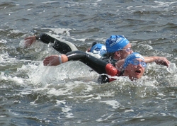 swimming-in-cold-water-by-armcurl.jpg