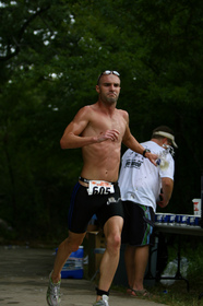 triathlete-spilling-water-by-JeepFleeb.jpg
